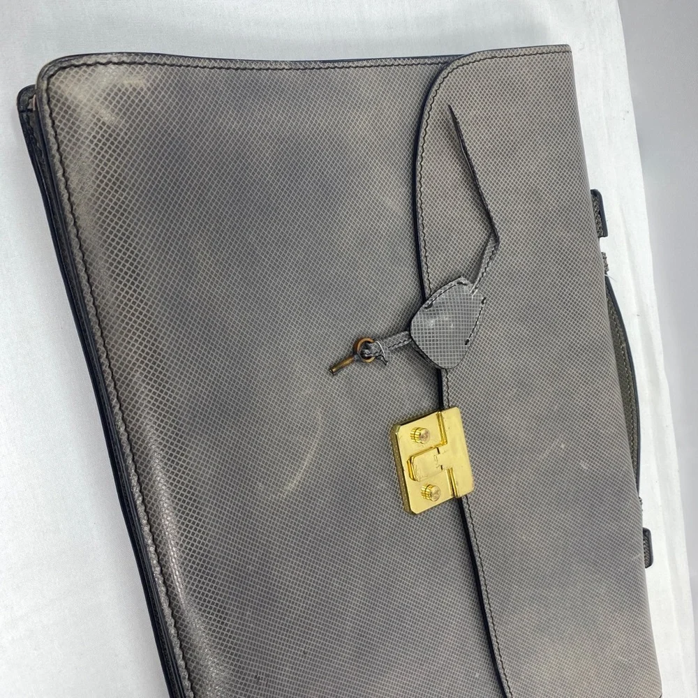 Vintage Bottega Veneta Italy Grey Black Leather Briefcase Bag Case w/ Lock & Key